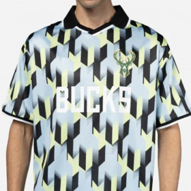 Polera Milwaukee Bucks NBA Soccer Pack Pastel Blue