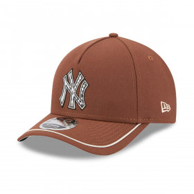 Gorra 9Forty New York Yankees MLB New Era MotorSport Dark Brown